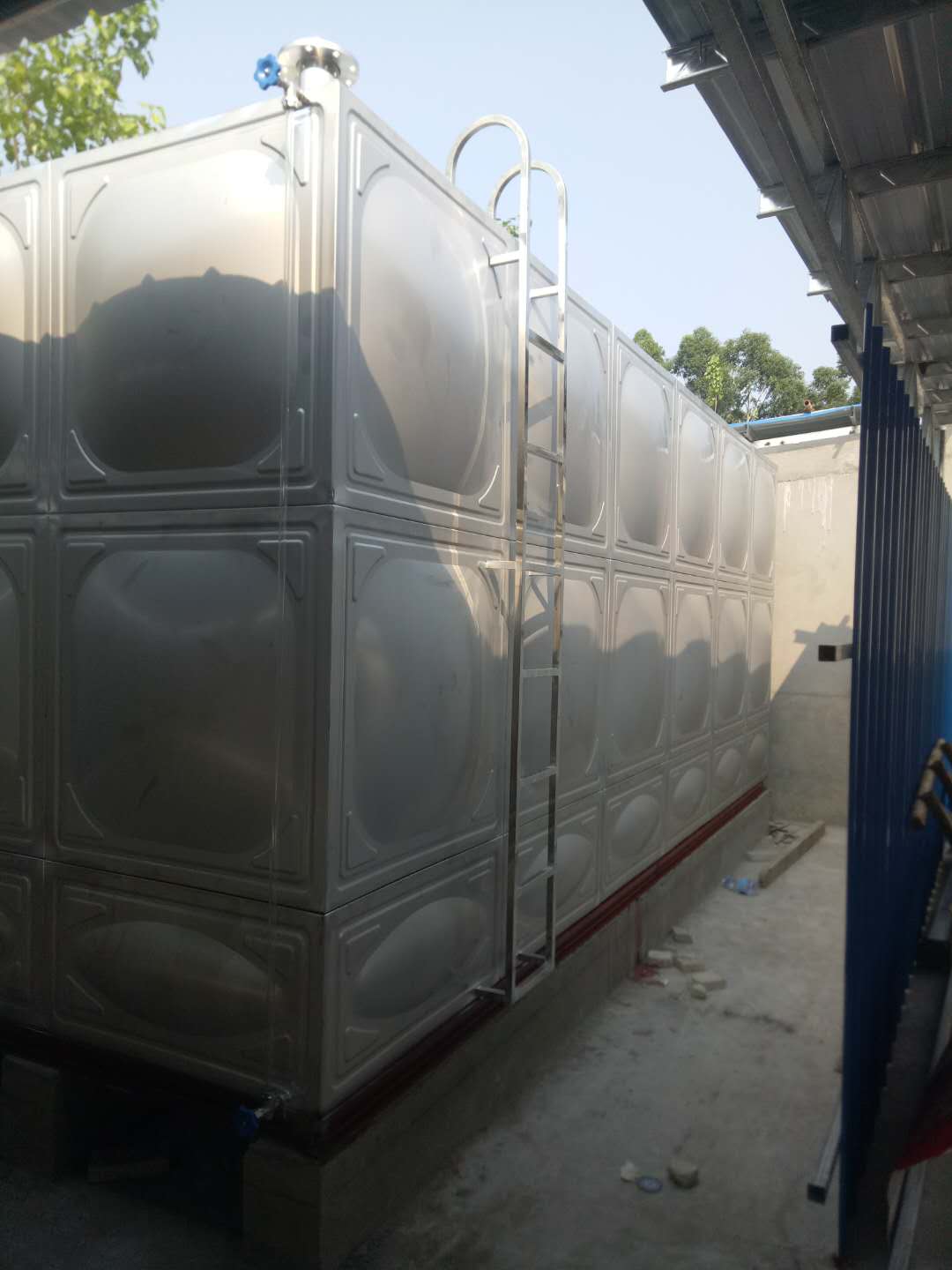 珠海市紫荆中学不锈钢水箱项目